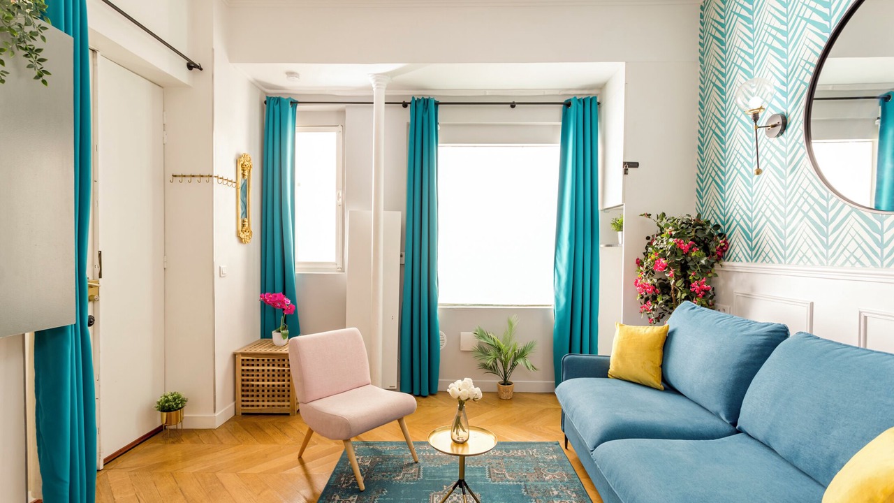 Photo of Livingroom in 8th Arrondissement