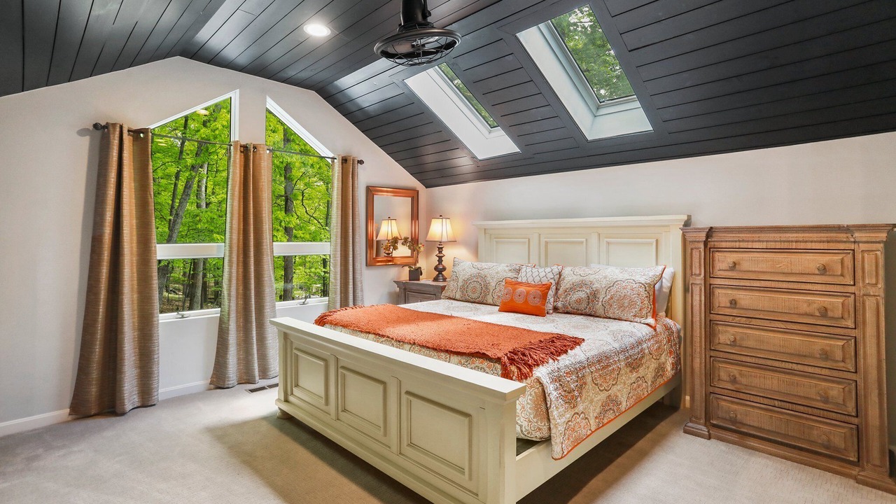 Photo of Bedroom in Berkeley Springs