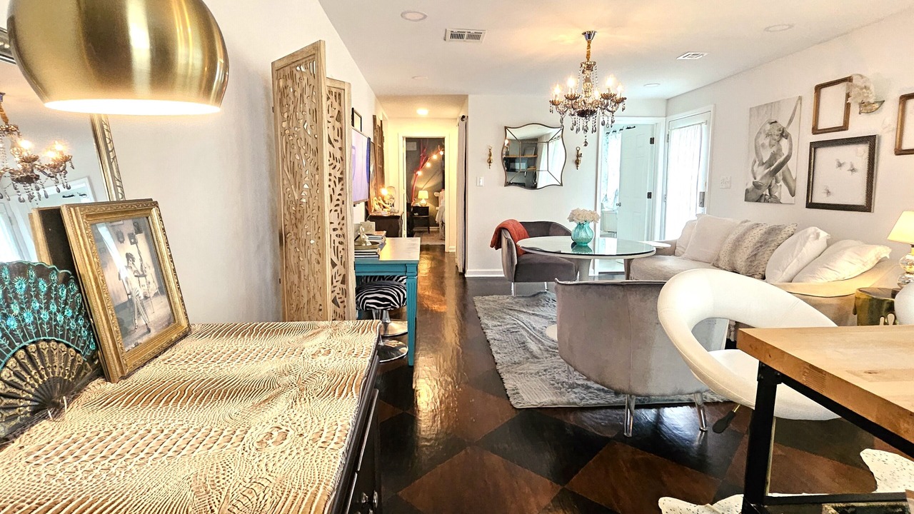 Photo of Livingroom in Broadmoor