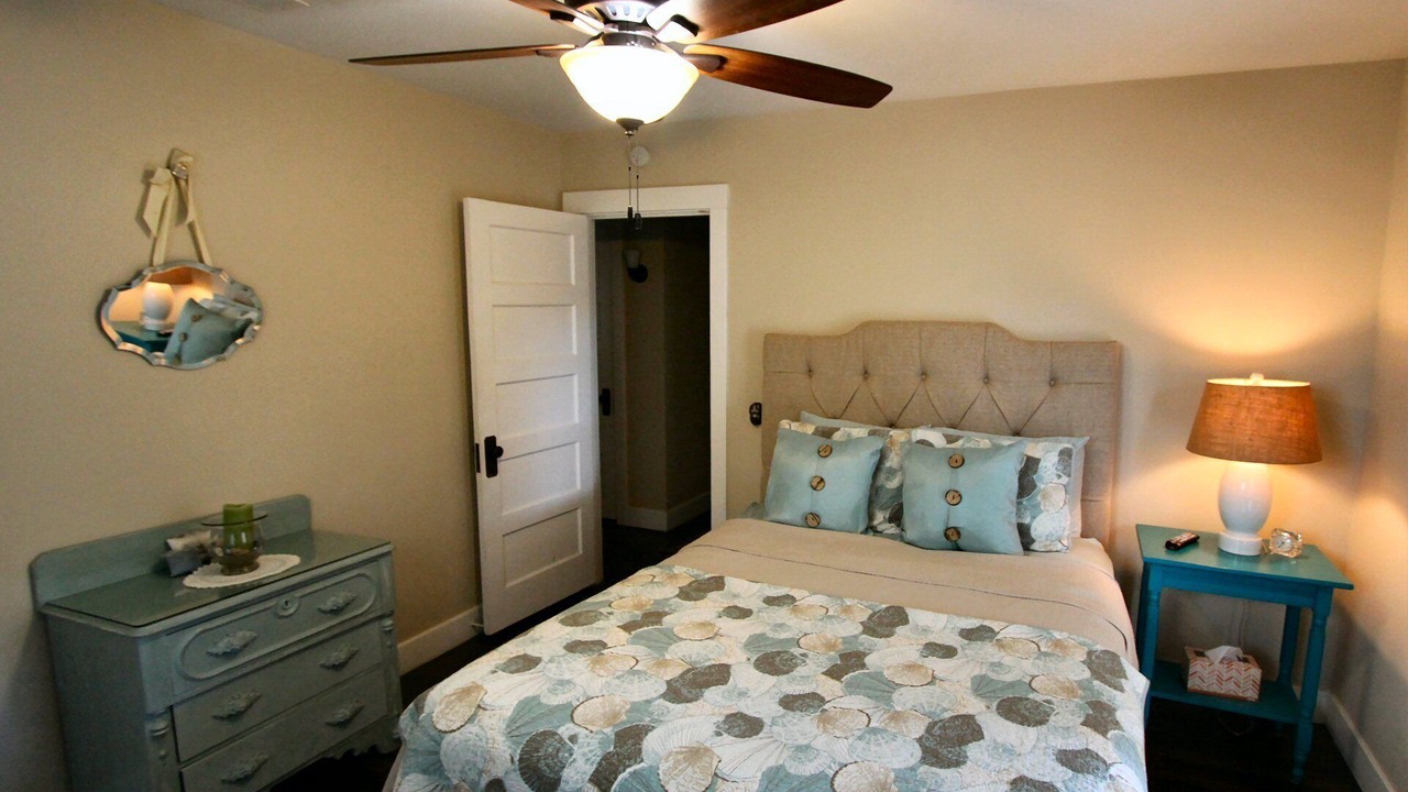 Photo of Bedroom in Oak Park