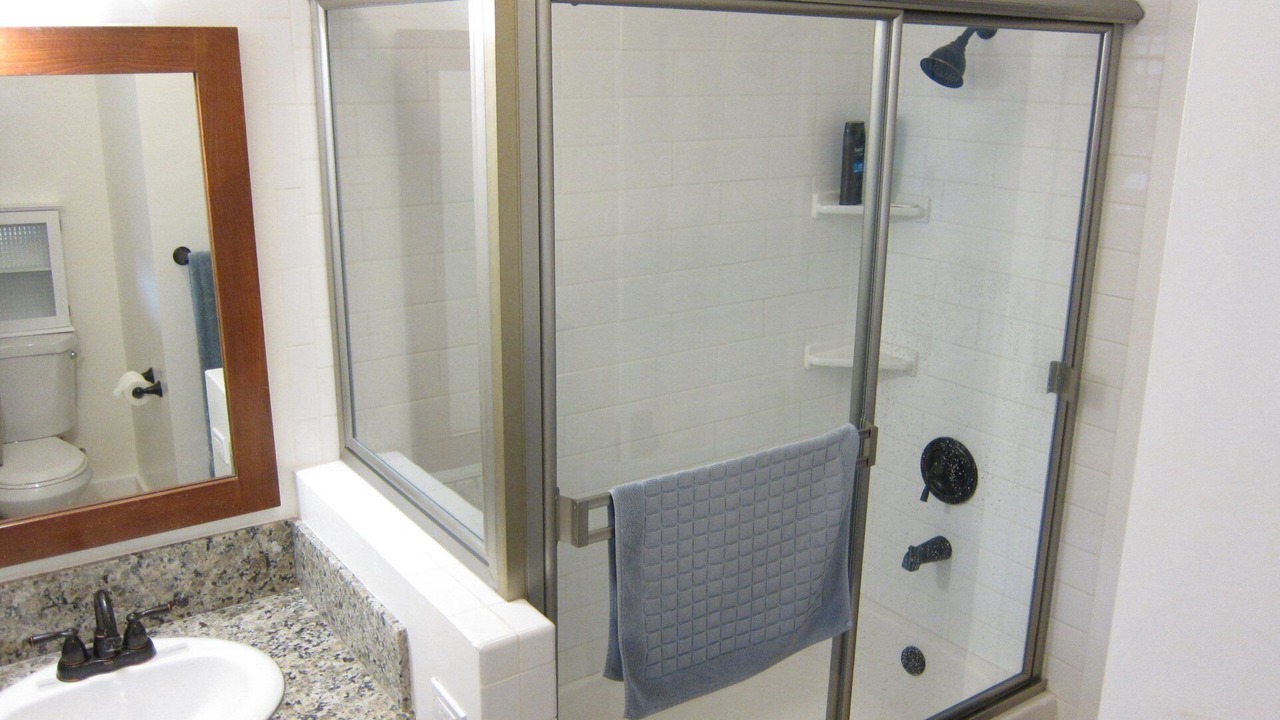 Photo of Bathroom in Oak Park