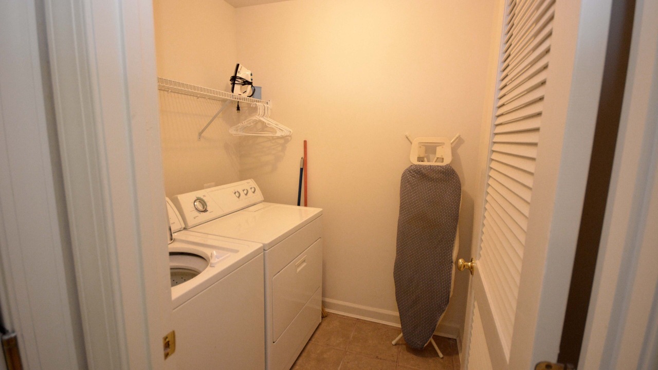Photo of Bedroom in Sunset Island
