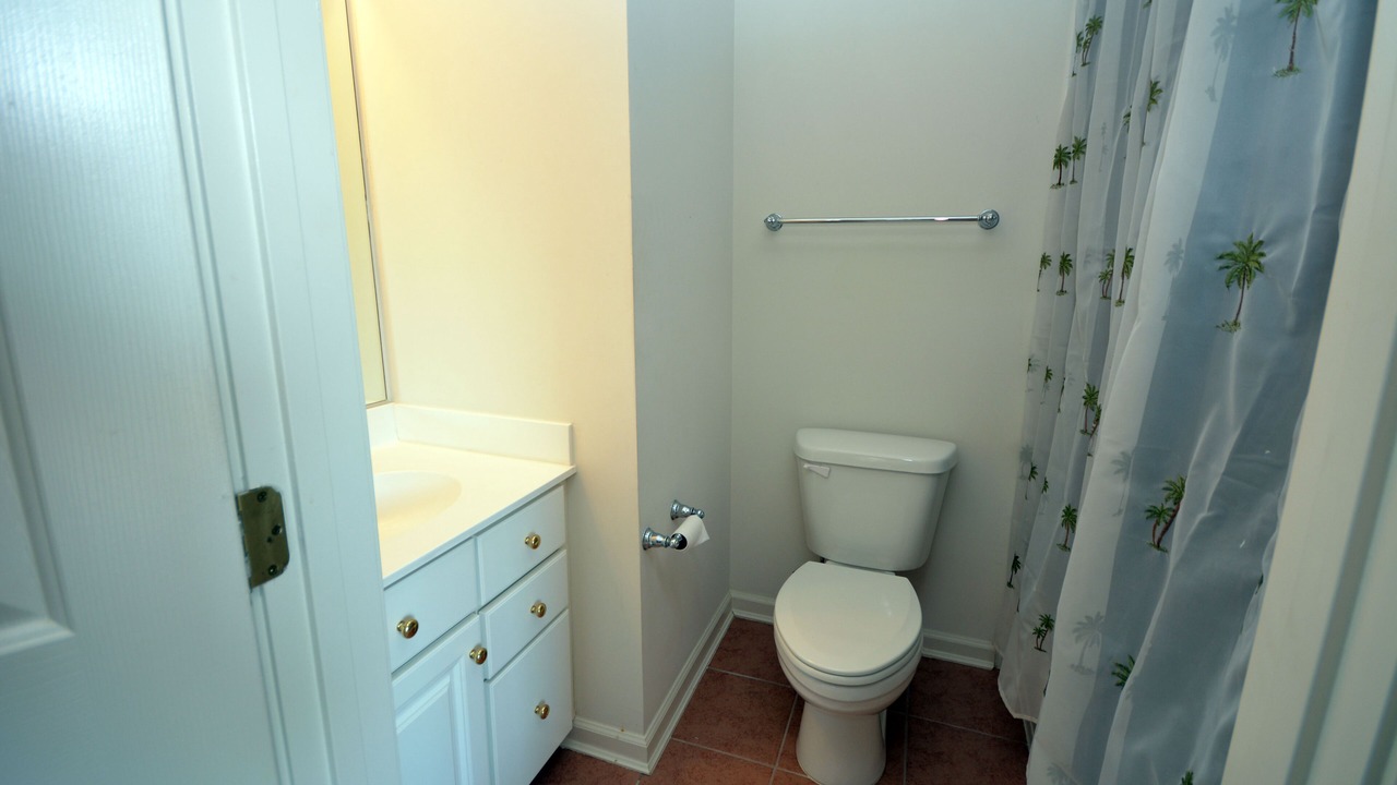 Photo of Bathroom in Sunset Island
