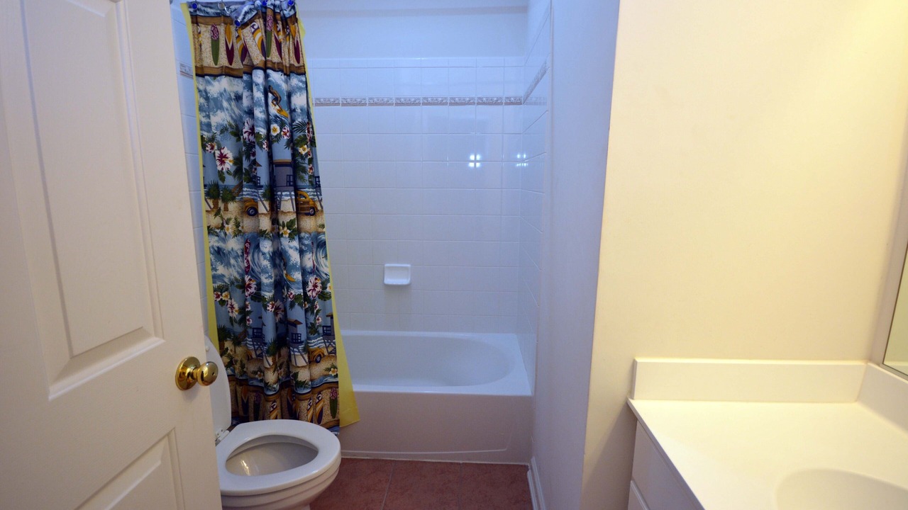Photo of Bathroom in Sunset Island