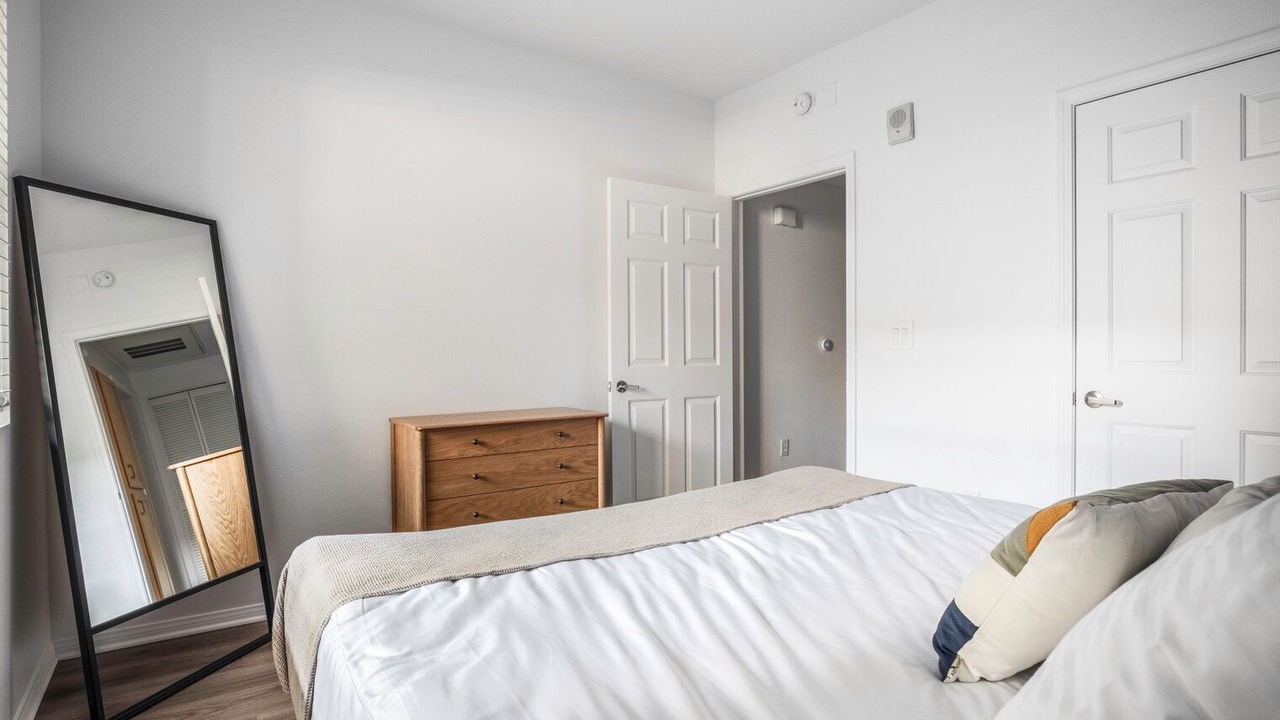 Photo of Bedroom in Hollywood
