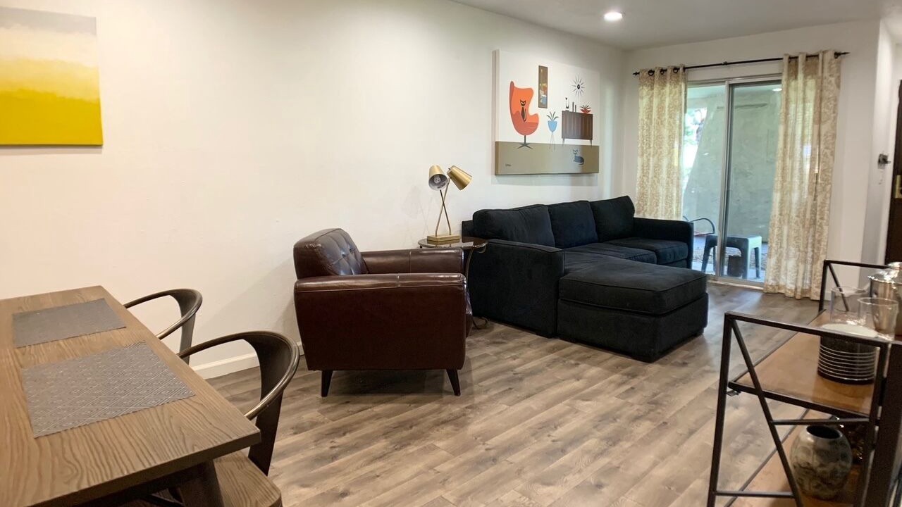 Photo of Livingroom in Chino Canyon