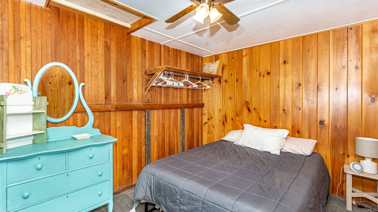 Photo of Bedroom in Detroit Lakes