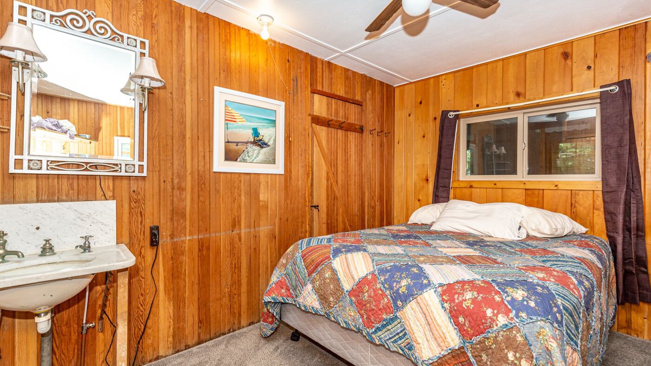 Photo of Bedroom in Detroit Lakes