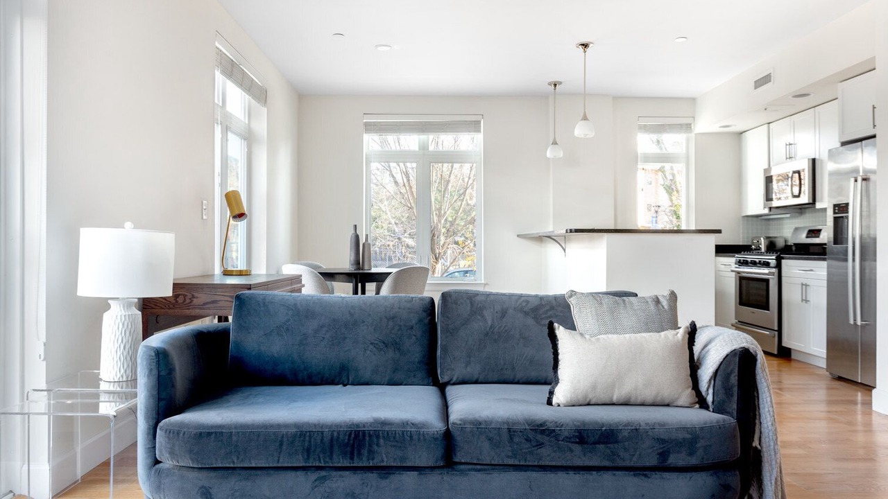 Photo of Livingroom in North Cambridge