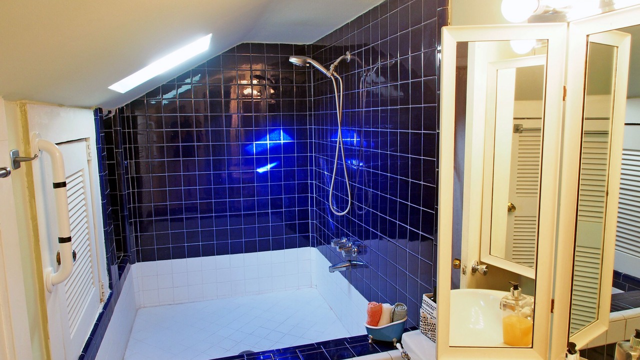 Photo of Bathroom in Audubon