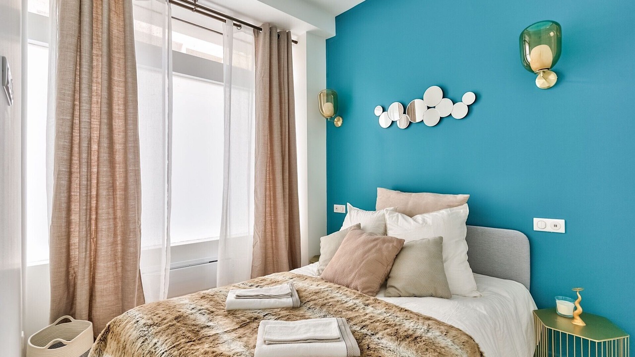 Photo of Bedroom in Saint-Lambert