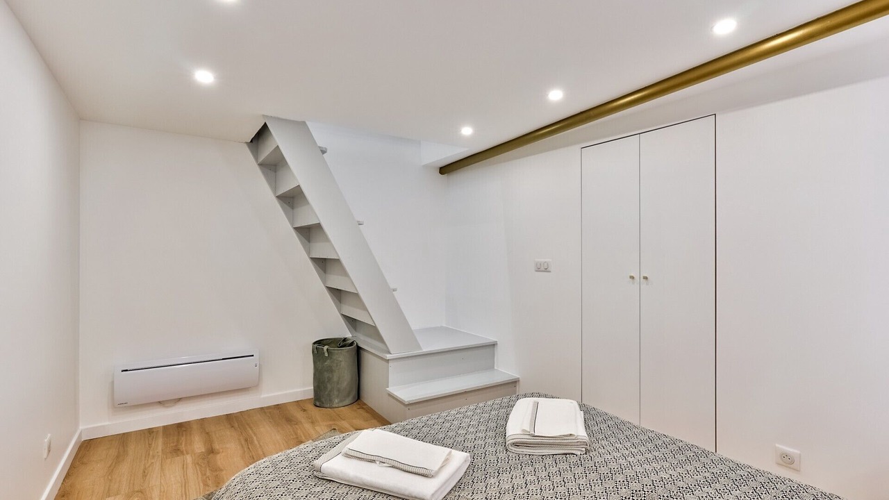 Photo of Bedroom in Saint-Lambert