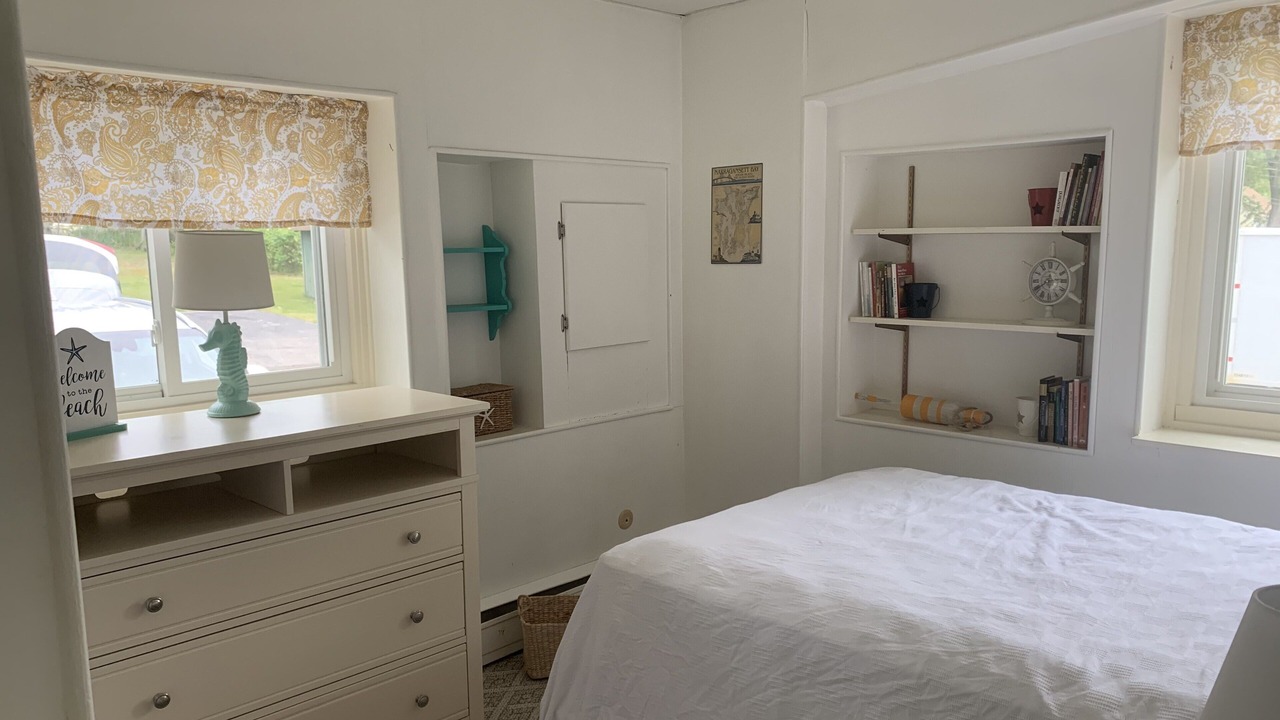 Photo of Bedroom in Bonnet Shores