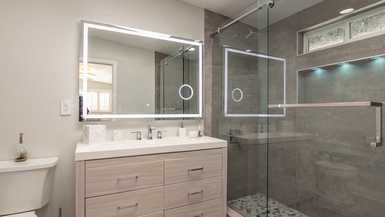Photo of Bathroom in Woodland Hills