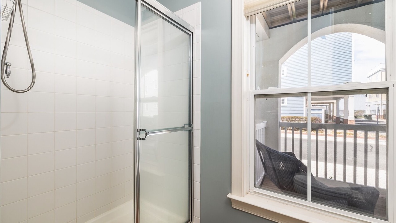 Photo of Bathroom in Sunset Island