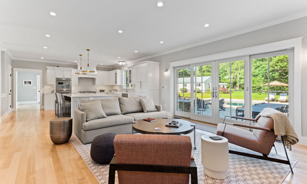 Photo of Livingroom in Brewster