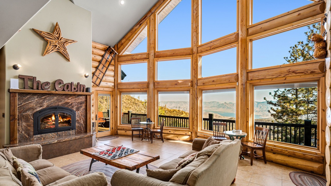 Photo of Bedroom in Alta Sierra