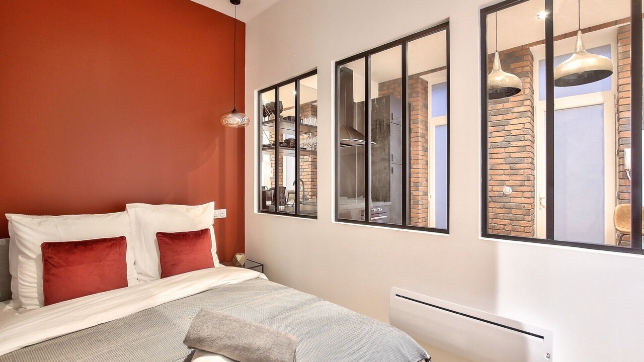 Photo of Bedroom in Saint-Lambert