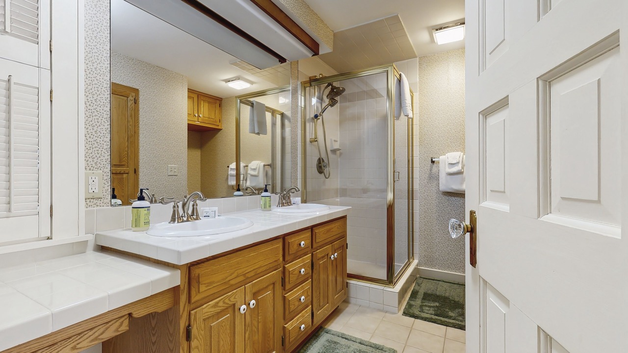 Photo of Bathroom in Harshaw