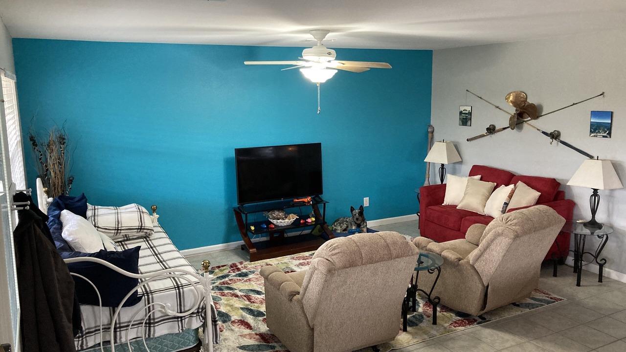 Photo of Livingroom in Shoreline Park