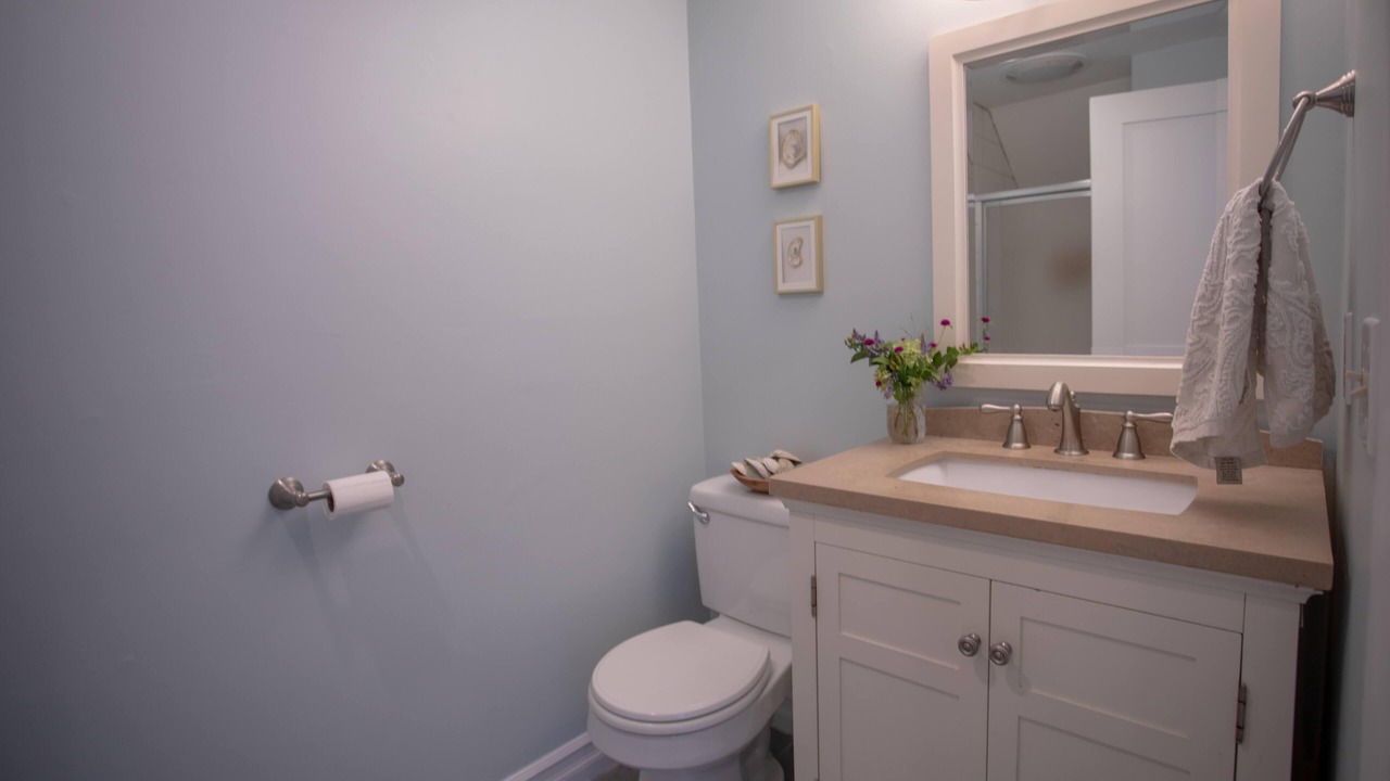 Photo of Bathroom in Top of the Hill
