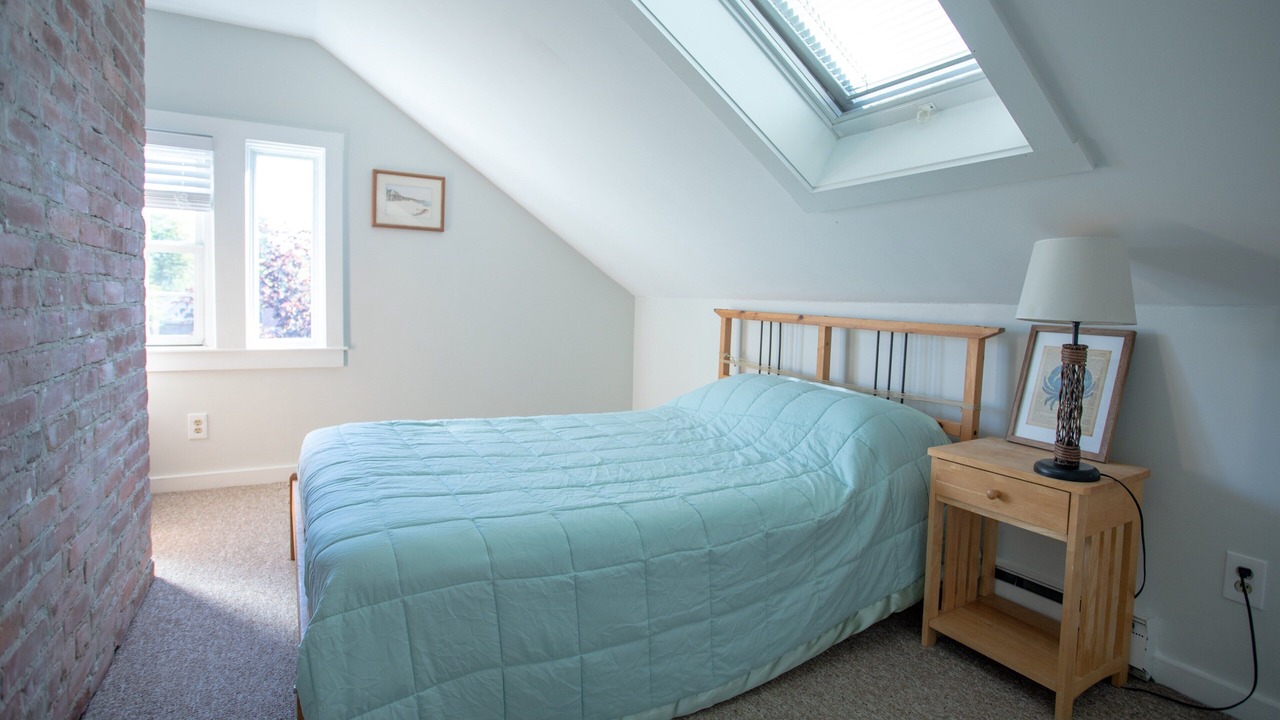 Photo of Bedroom in Top of the Hill