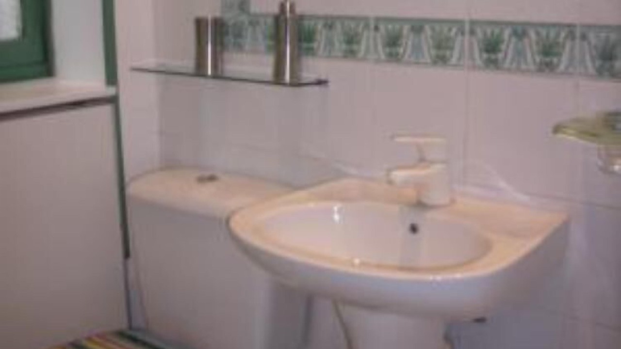 Photo of Bathroom in Saint-Lambert