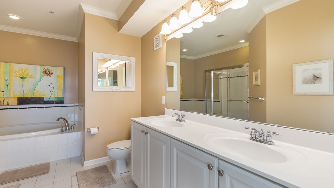 Photo of Bathroom in Sunset Island