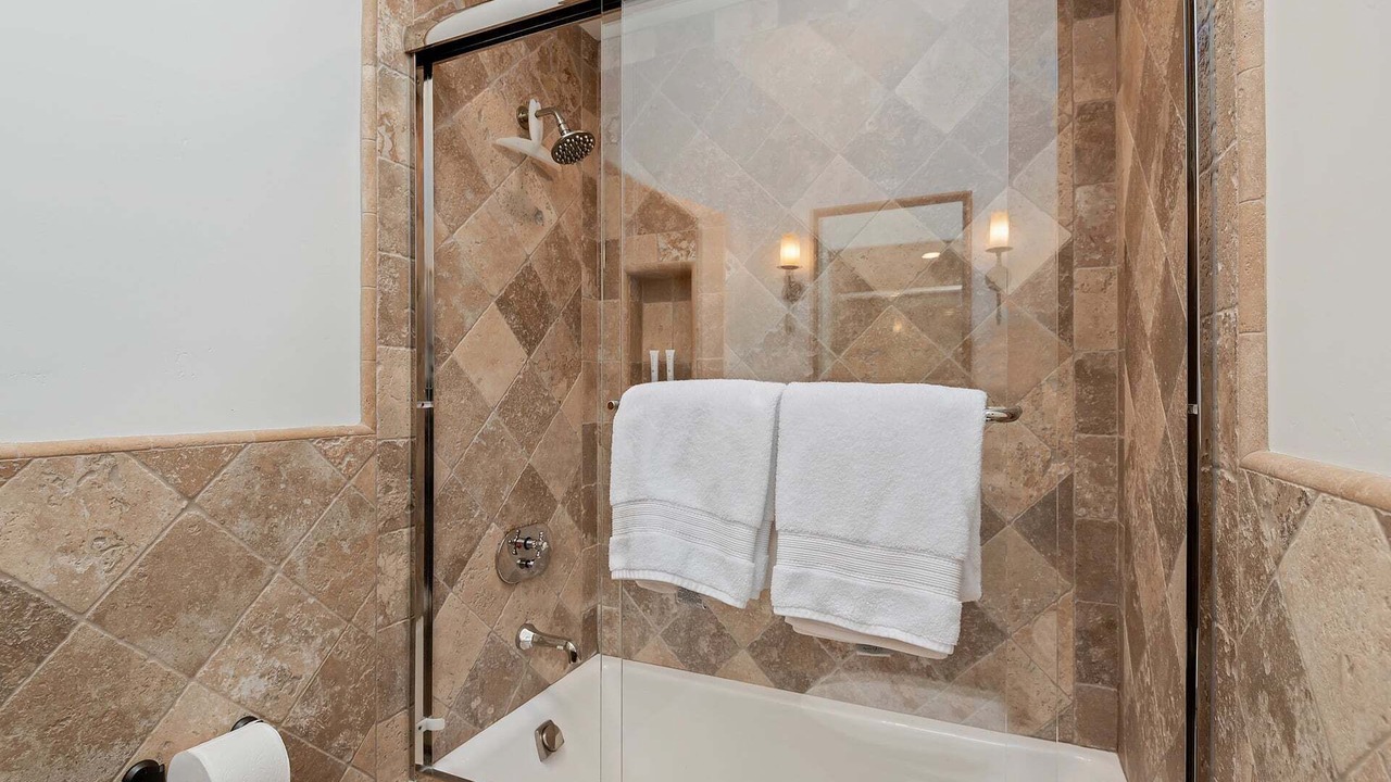 Photo of Bathroom in Laguna