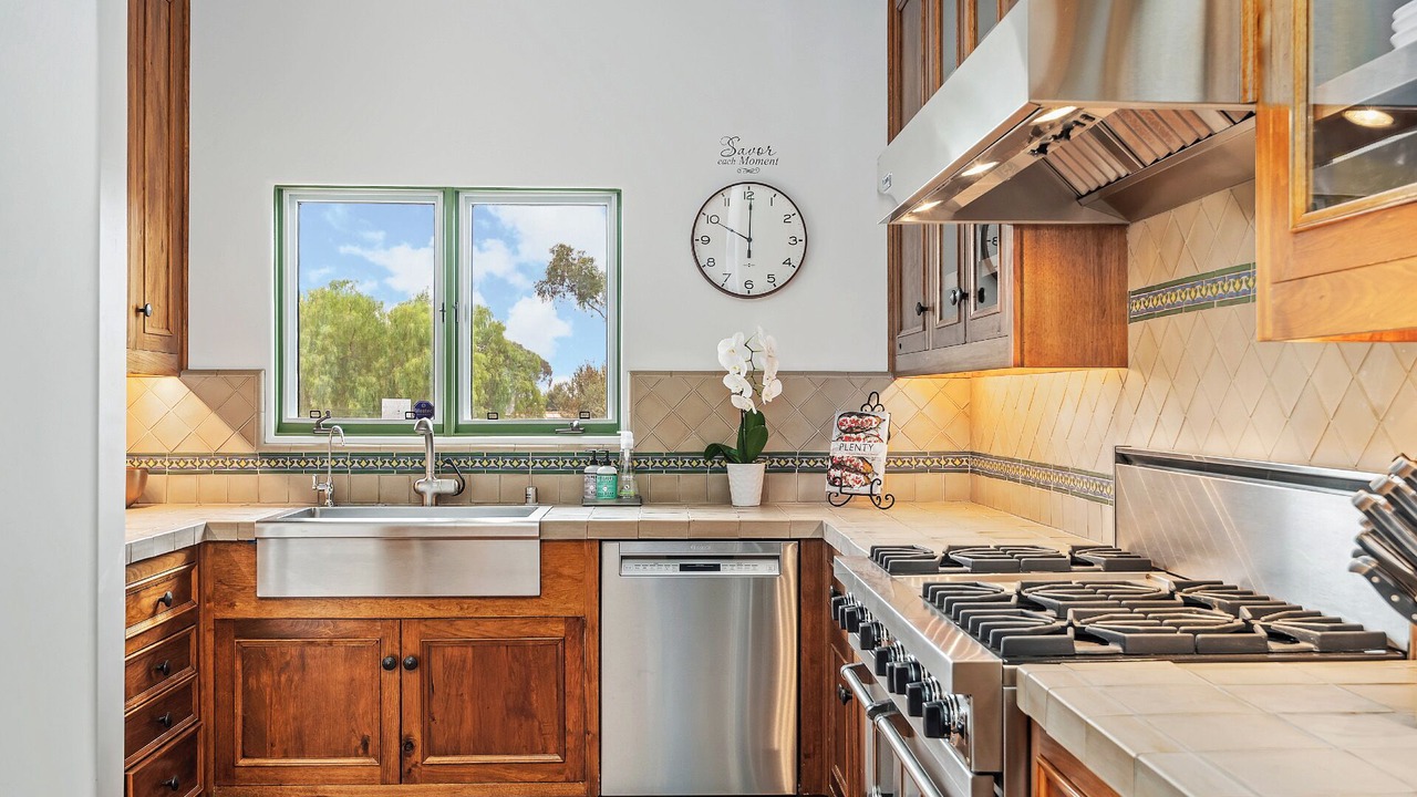 Photo of Kitchen in Laguna