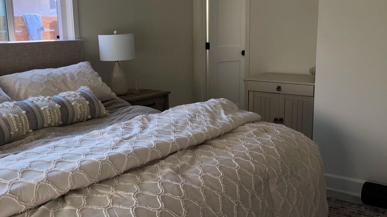 Photo of Bedroom in Pierpont Bay