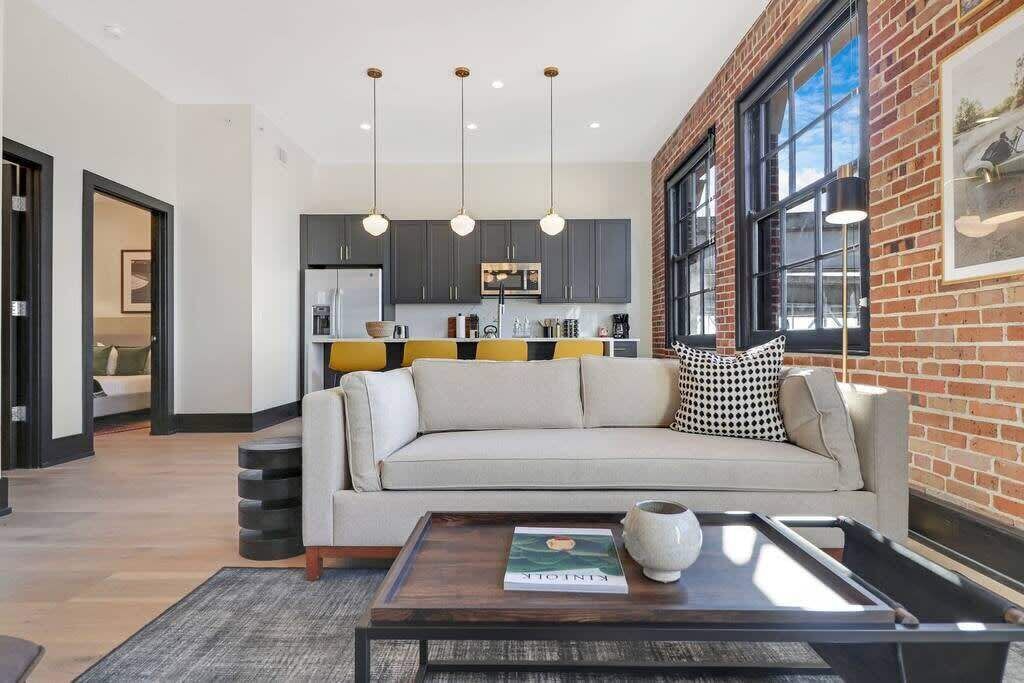 Photo of Bedroom in Arts/Warehouse District