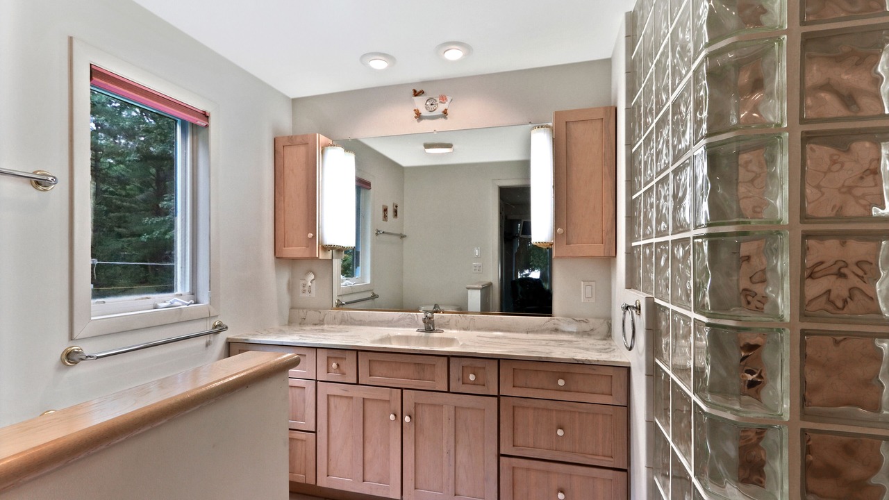 Photo of Bathroom in Weyauwega
