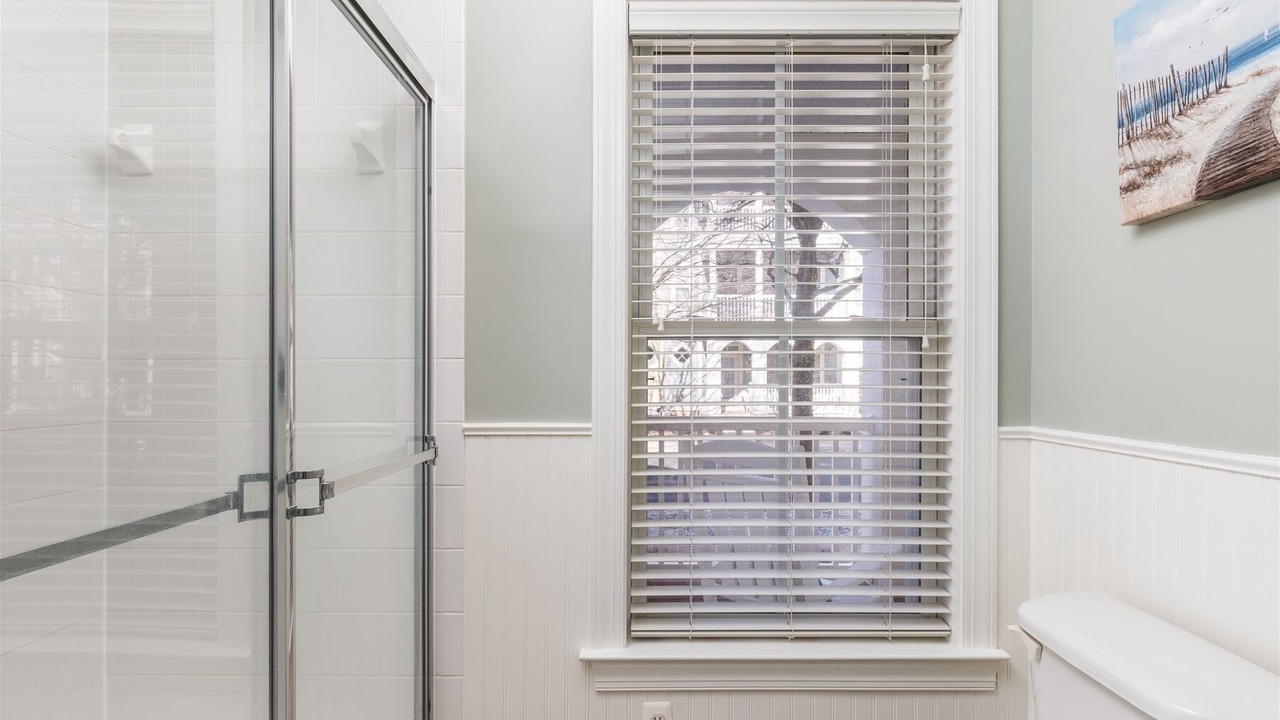 Photo of Bathroom in Sunset Island