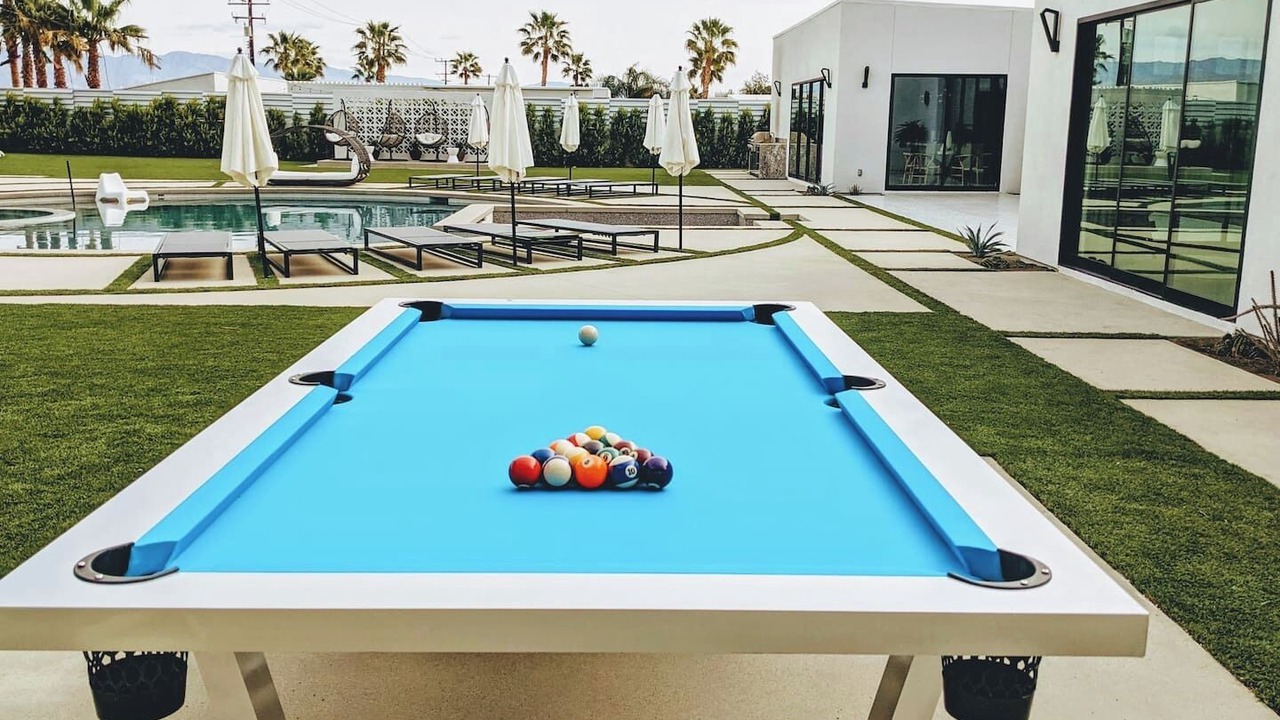 Photo of Outdoor in Racquet Club West
