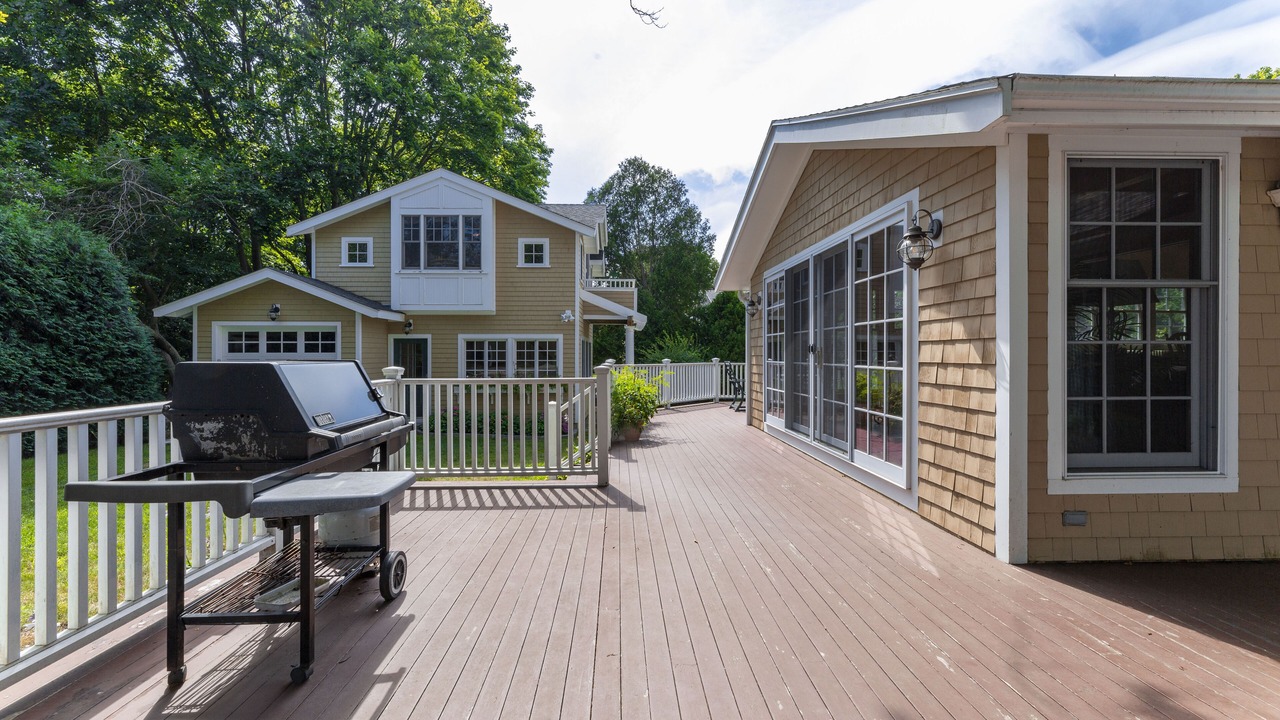 Photo of Patio Balcony in Jamestown