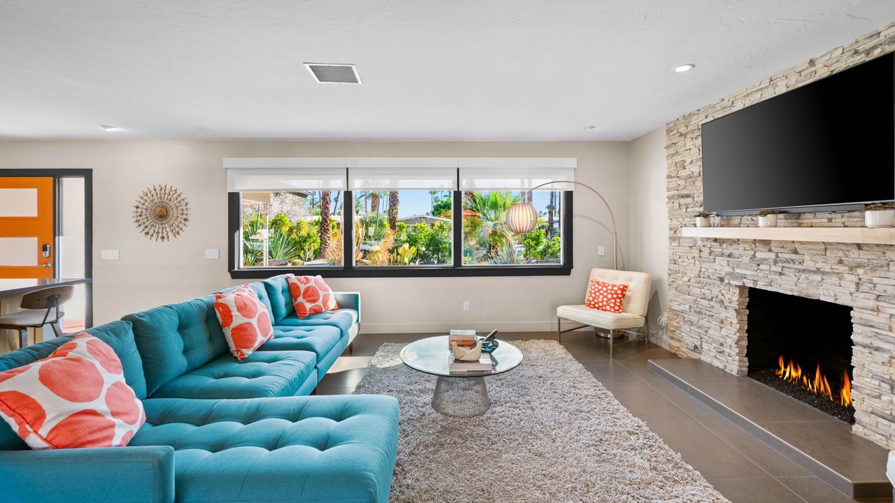 Photo of Livingroom in Warm Sands
