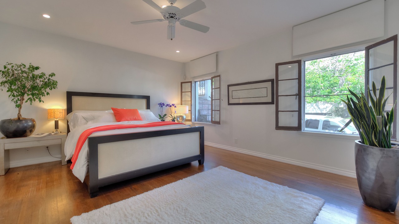 Photo of Bedroom in Beverly Hills