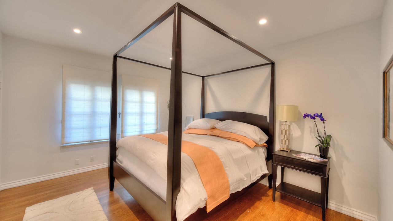 Photo of Bedroom in Beverly Hills