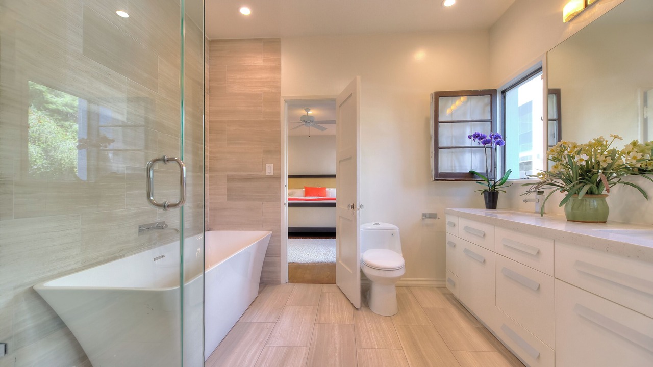 Photo of Bathroom in Beverly Hills