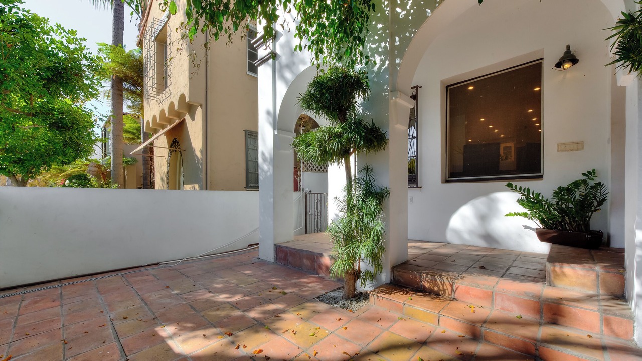 Photo of Outdoor in Beverly Hills