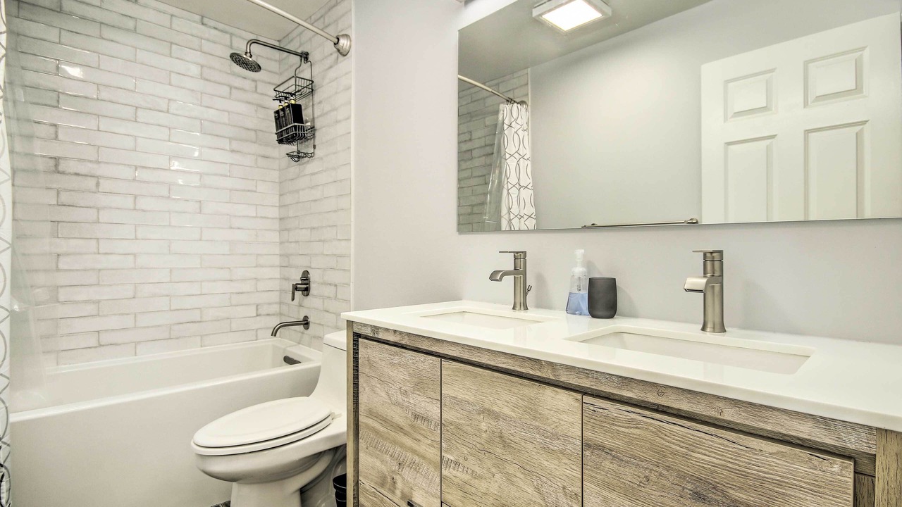 Photo of Bathroom in Le Droit Park