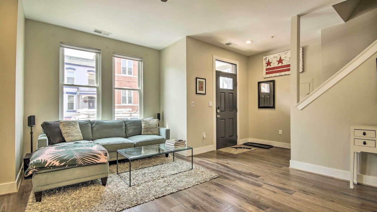 Photo of Livingroom in Le Droit Park