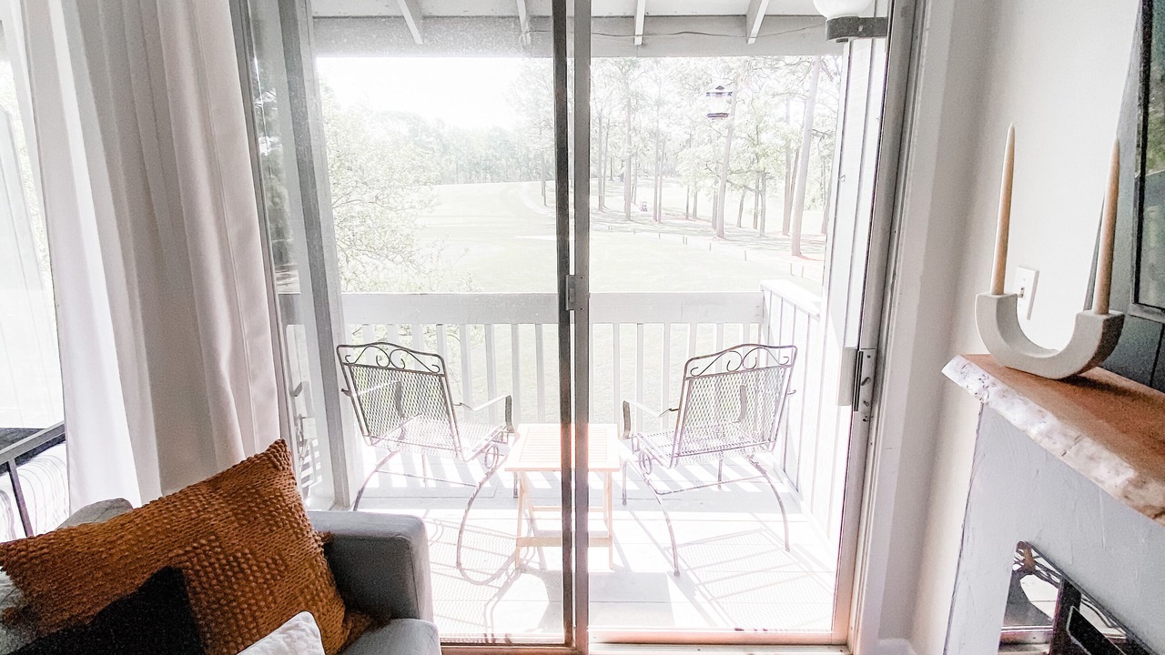 Photo of Livingroom in Daphne