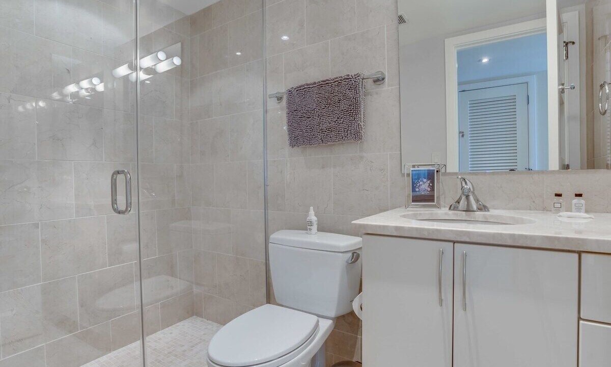 Photo of Bathroom in Shaw