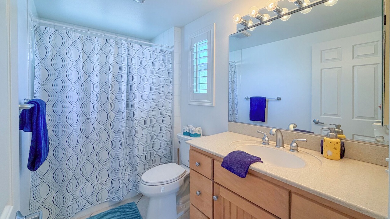 Photo of Bathroom in Silver Strand