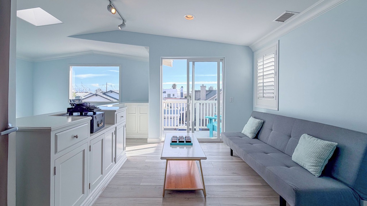 Photo of Livingroom in Silver Strand