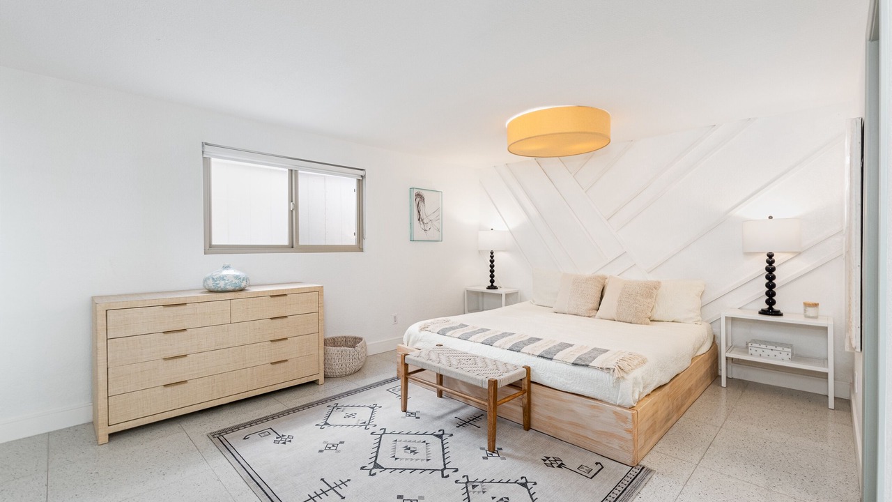 Photo of Bedroom in Hollywood Beach