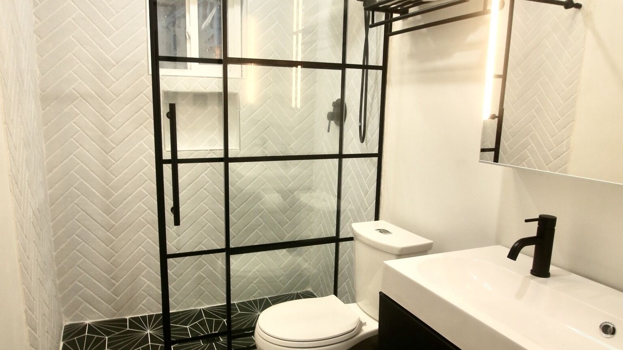 Photo of Bathroom in Hollywood