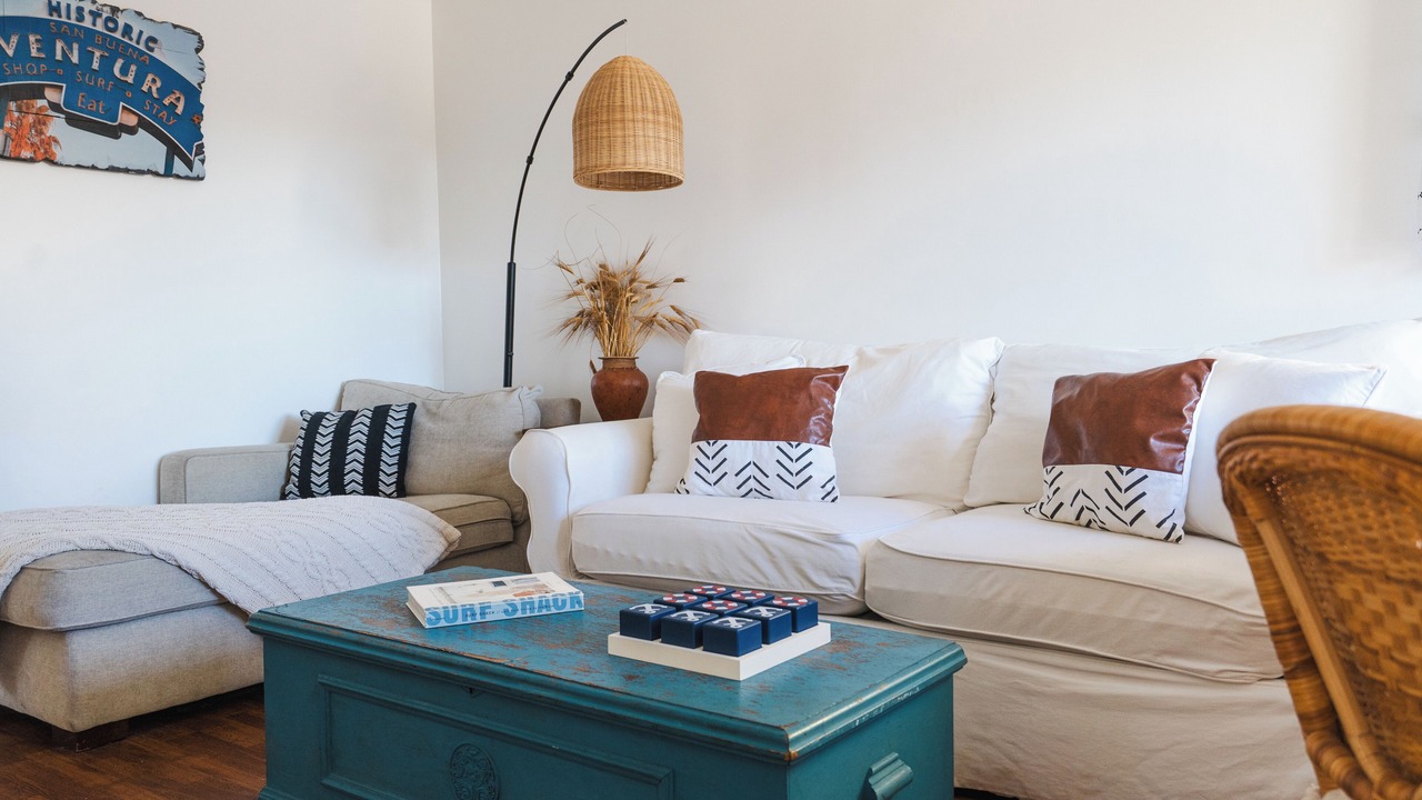 Photo of Livingroom in Pierpont Bay
